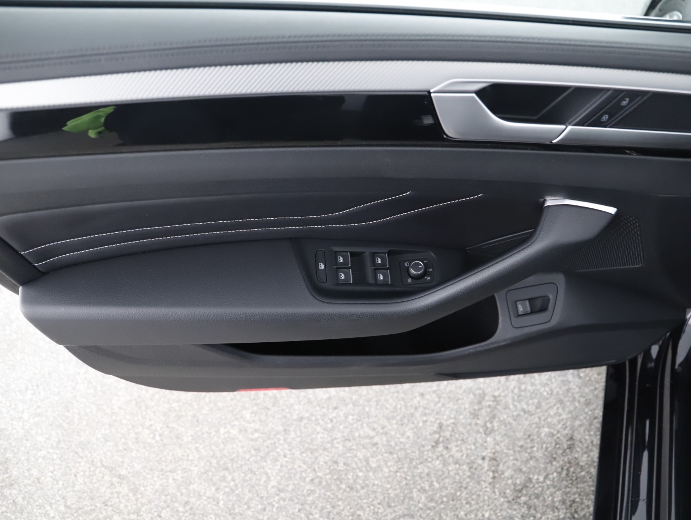 VW Arteon Shooting Brake 2.0 TSI  R-Line | Bild 5 von 26