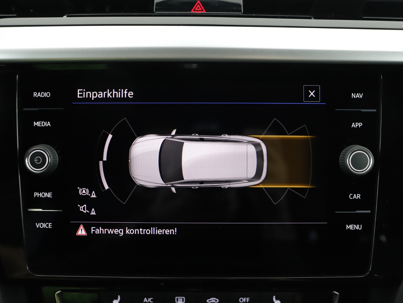 VW Arteon Shooting Brake 2.0 TSI  R-Line | Bild 14 von 26