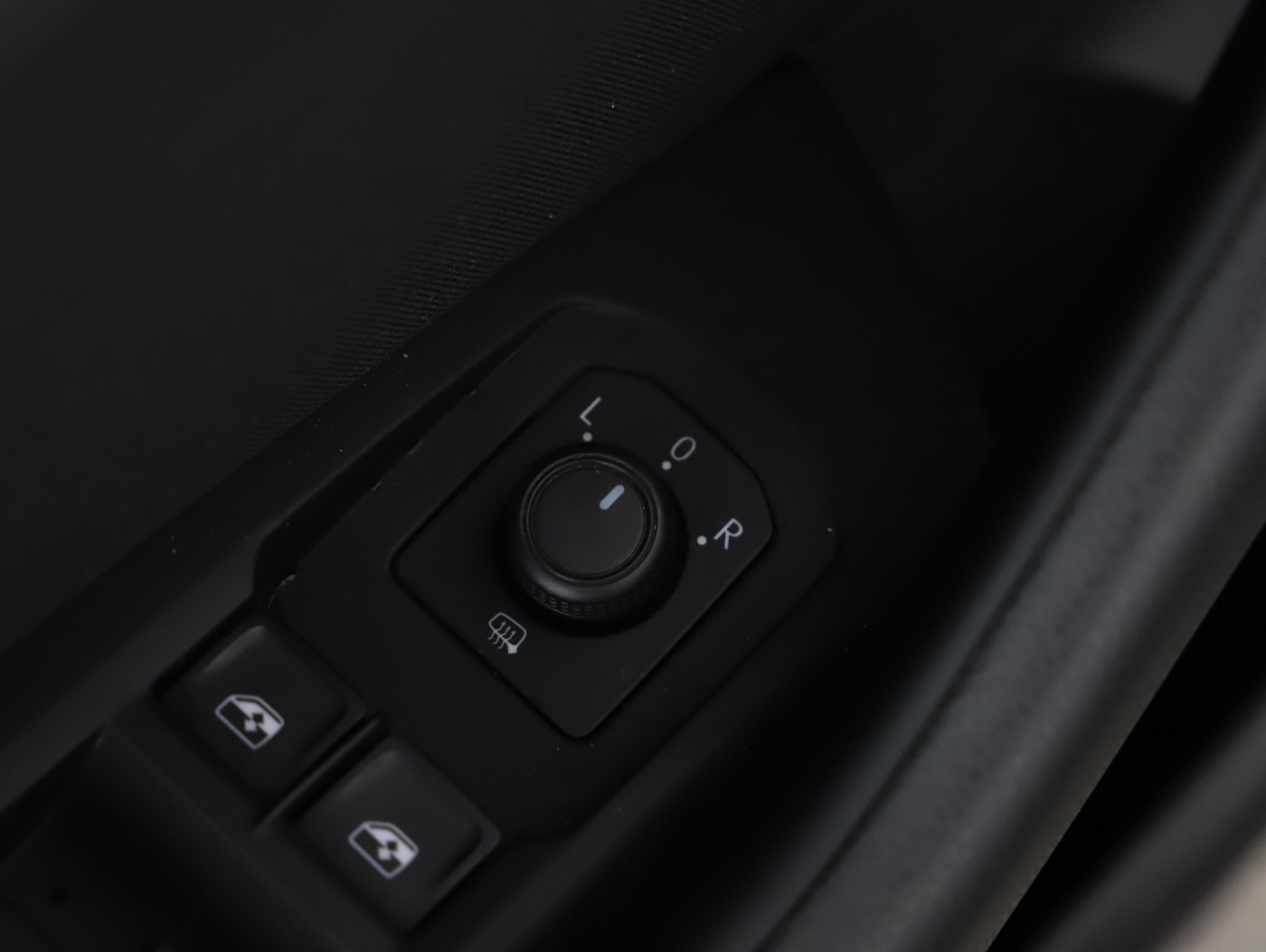 VW Passat Variant 2.0 TDI BMT Business | Bild 6 von 26