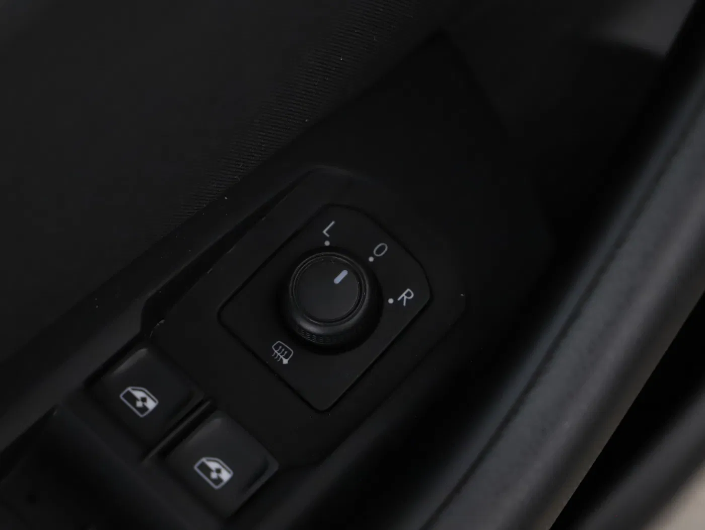 VW Passat Variant 2.0 TDI BMT Business | Bild 6 von 26