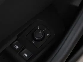 VW Passat Variant 2.0 TDI BMT Business | Thumbnail 6 von 26