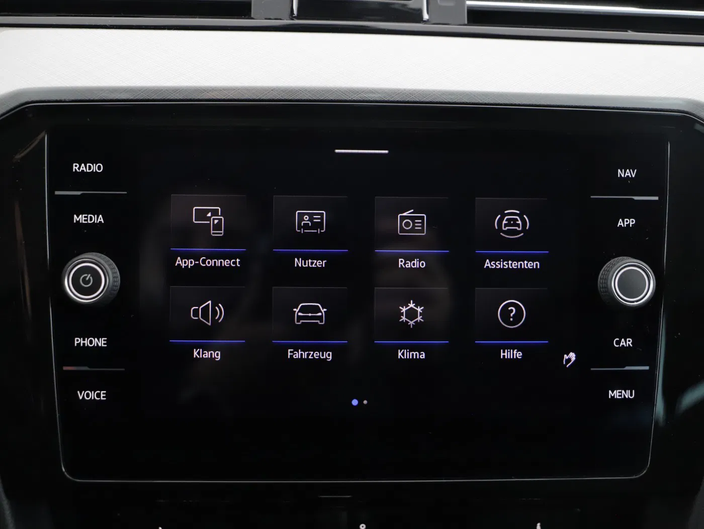 VW Passat Variant 2.0 TDI BMT Business | Bild 15 von 26