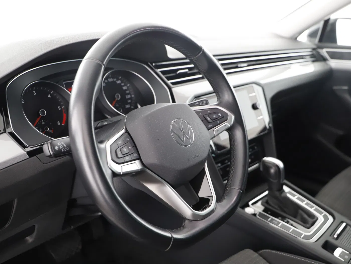 VW Passat Variant 2.0 TDI BMT Business | Bild 10 von 26