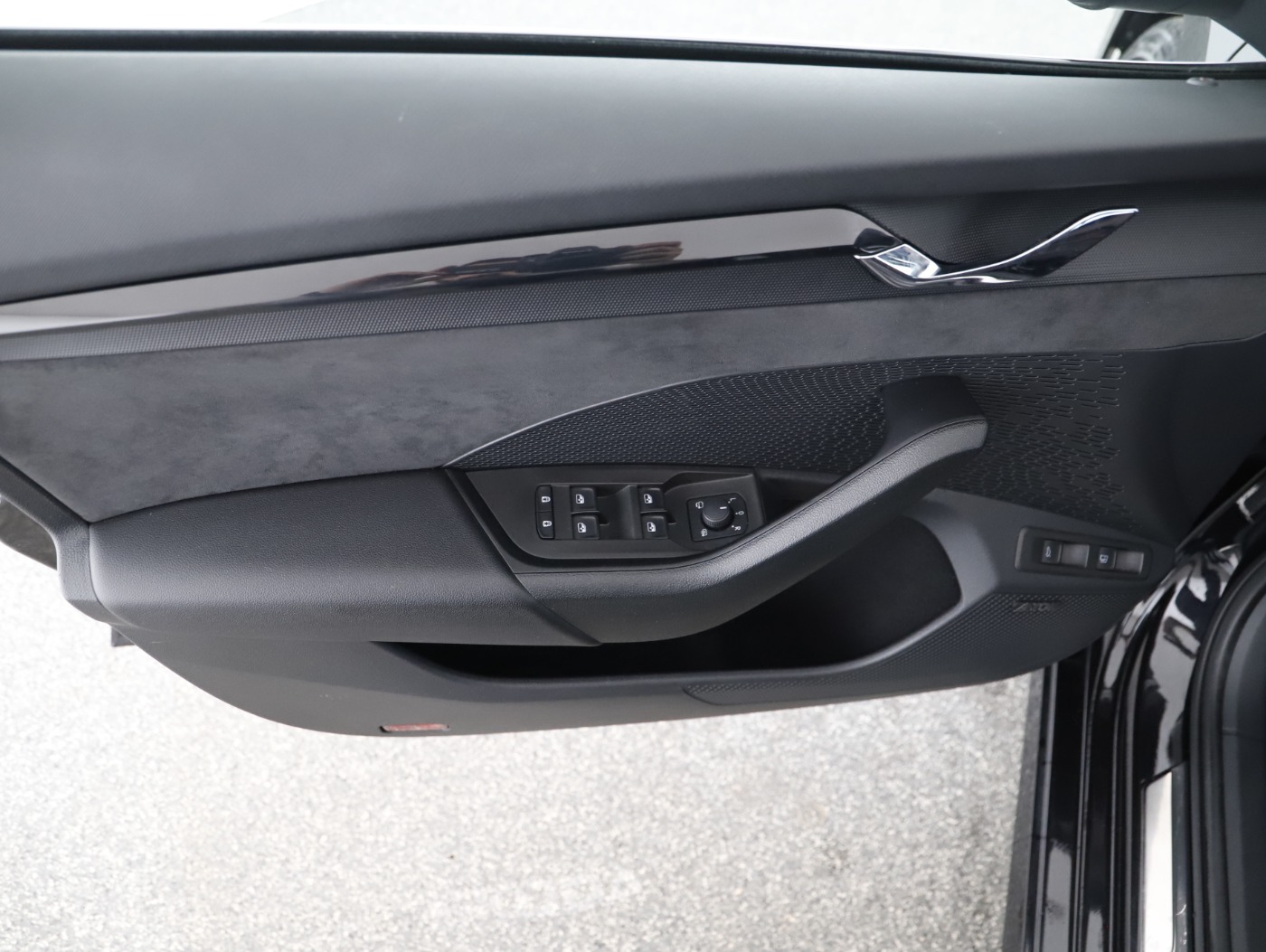 Skoda Octavia Combi 1.4 TSI RS iV | Bild 8 von 25