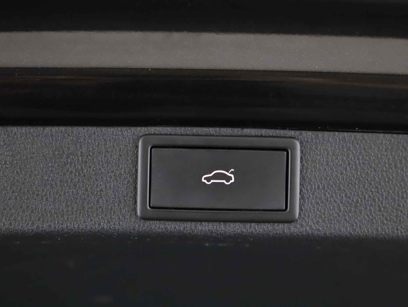 Skoda Octavia Combi 1.4 TSI RS iV | Bild 22 von 25