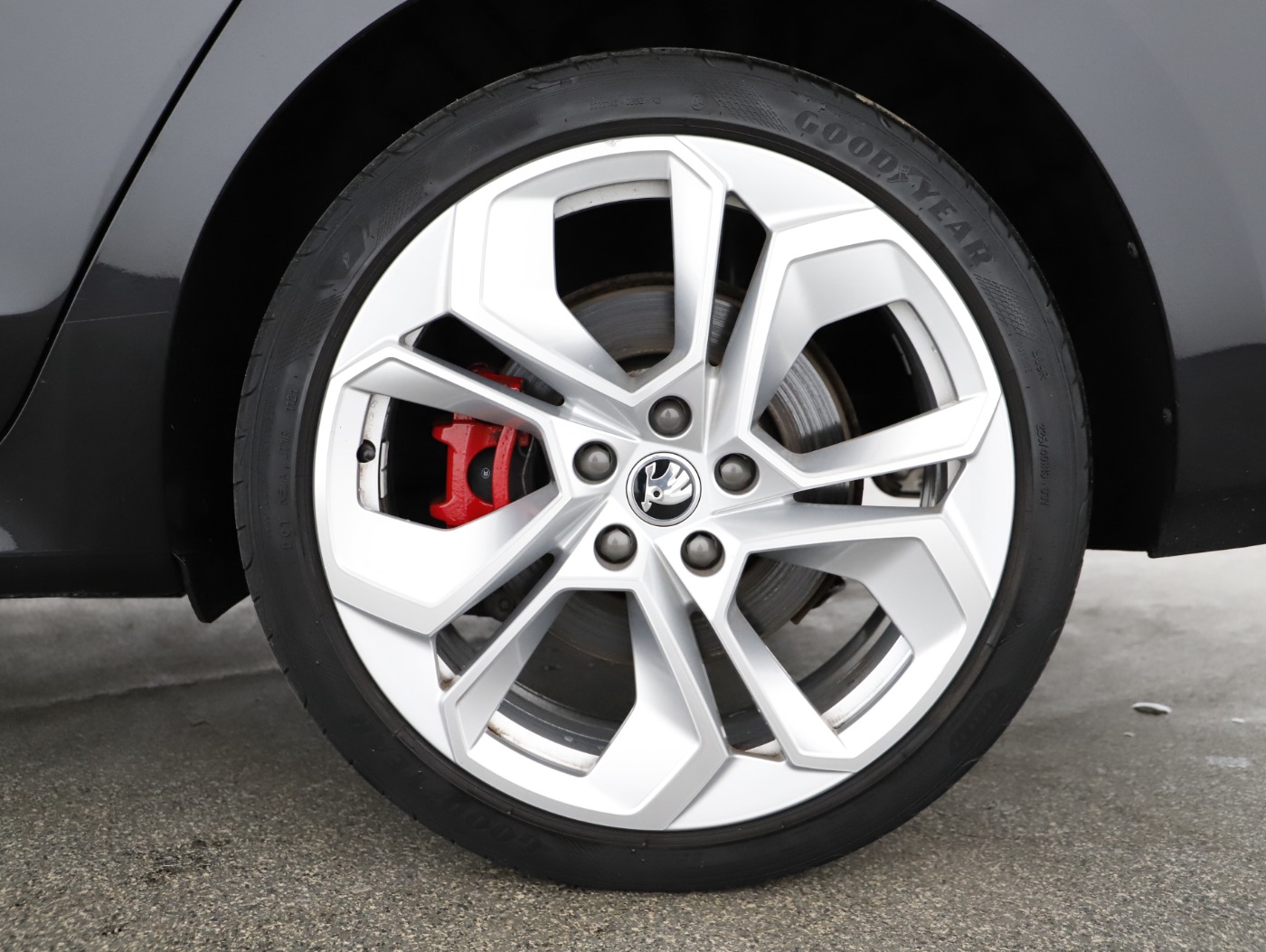 Skoda Octavia Combi 1.4 TSI RS iV | Bild 24 von 25