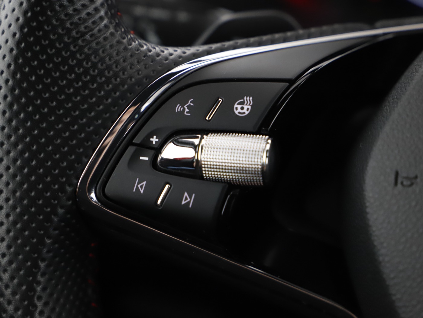 Skoda Octavia Combi 1.4 TSI RS iV | Bild 16 von 26