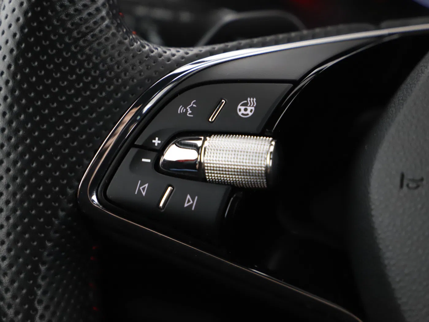 Skoda Octavia Combi 1.4 TSI RS iV | Bild 16 von 26