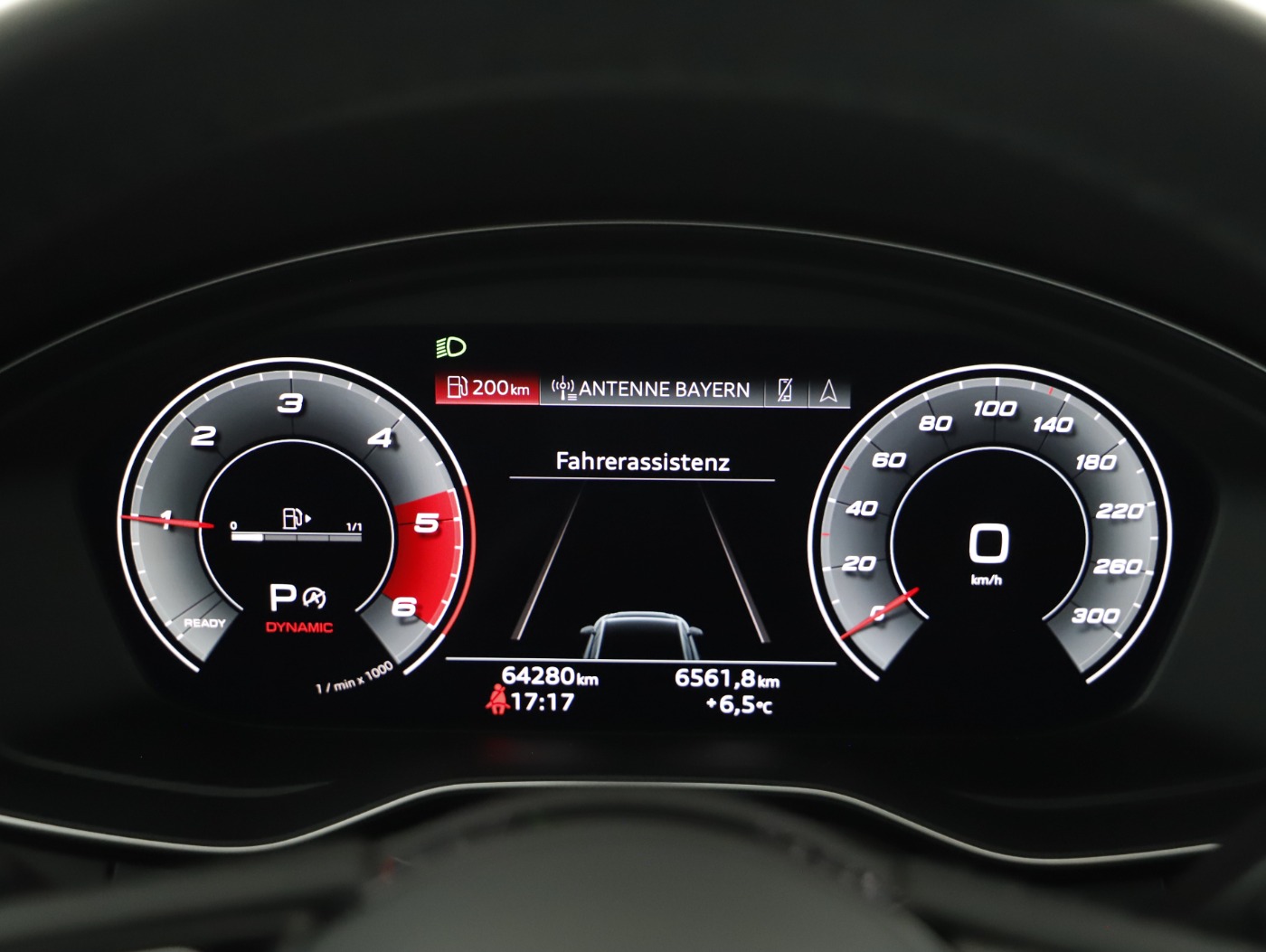Audi A4 40 2.0 TDI advanced | Bild 14 von 26