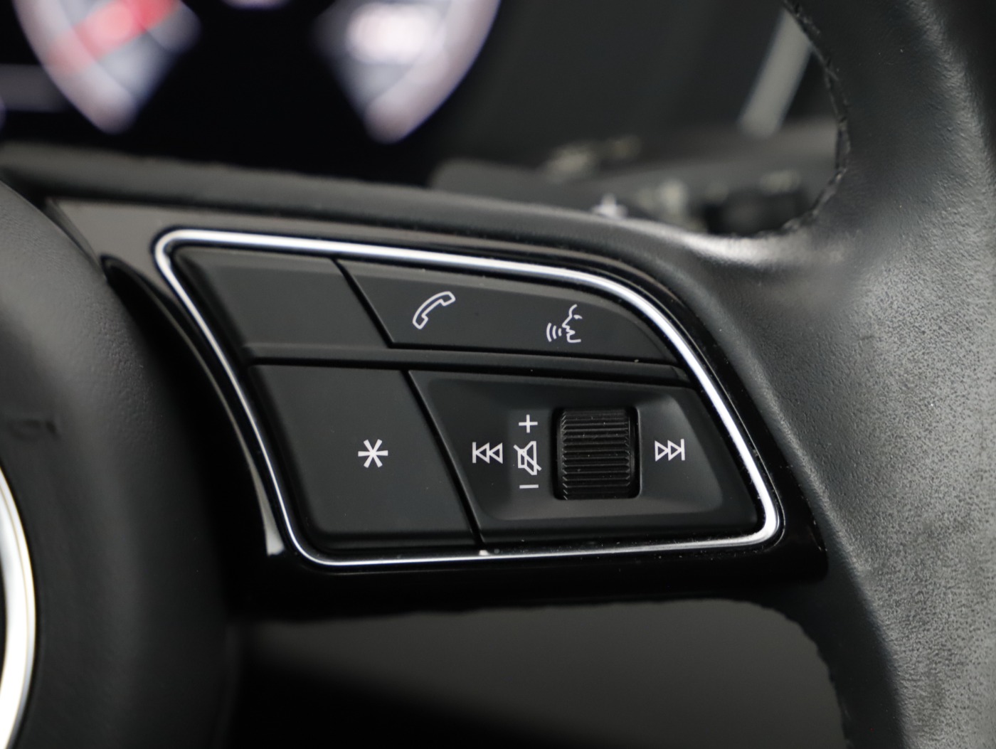 Audi A4 40 2.0 TDI advanced | Bild 16 von 26