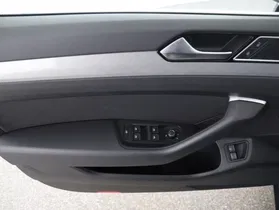 VW Passat Variant 1.4 TSI GTE | Thumbnail 9 von 25