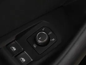 VW Passat Variant 1.4 TSI GTE | Thumbnail 10 von 25