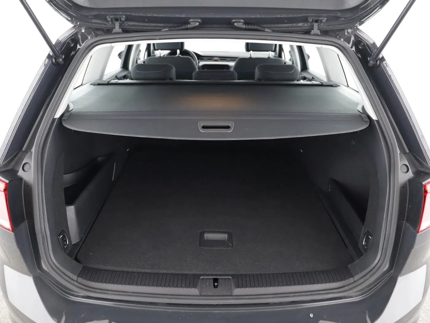 VW Passat Variant 1.4 TSI GTE | Bild 24 von 25