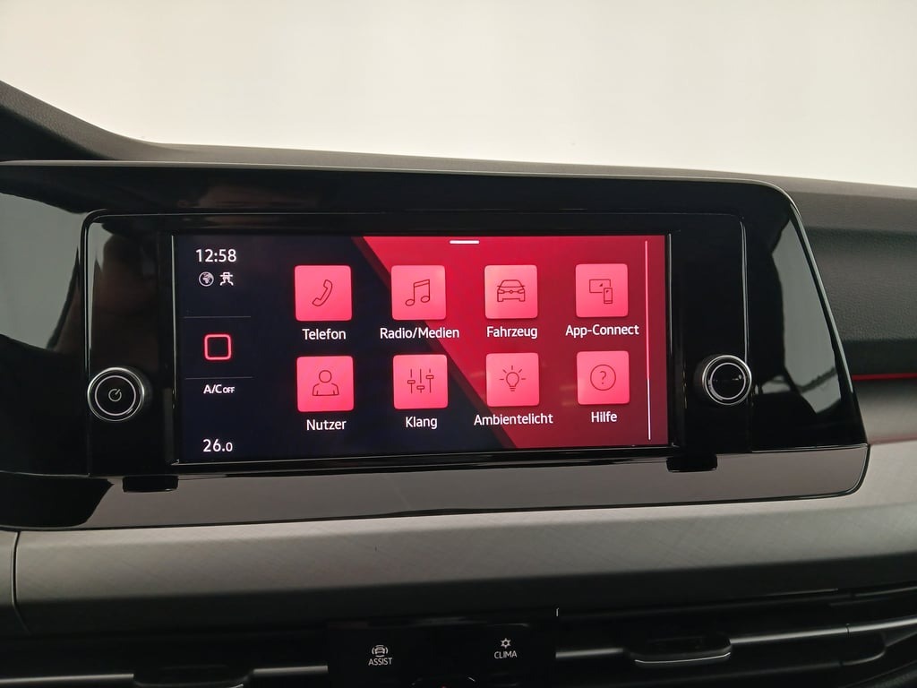 VW Golf VIII Variant 1.0 TSI Life | Bild 19 von 27