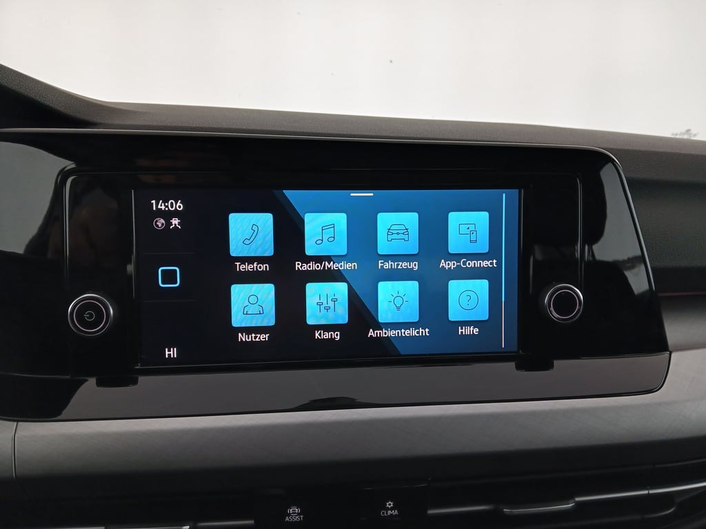 VW Golf VIII Variant 1.0 TSI Life | Bild 18 von 26