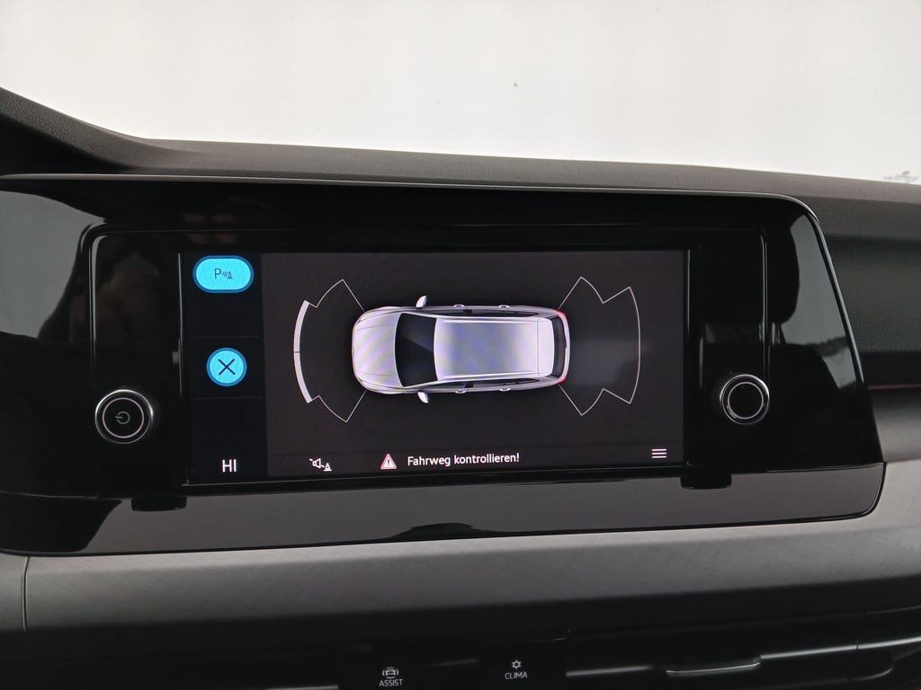 VW Golf VIII Variant 1.0 TSI Life | Bild 21 von 26