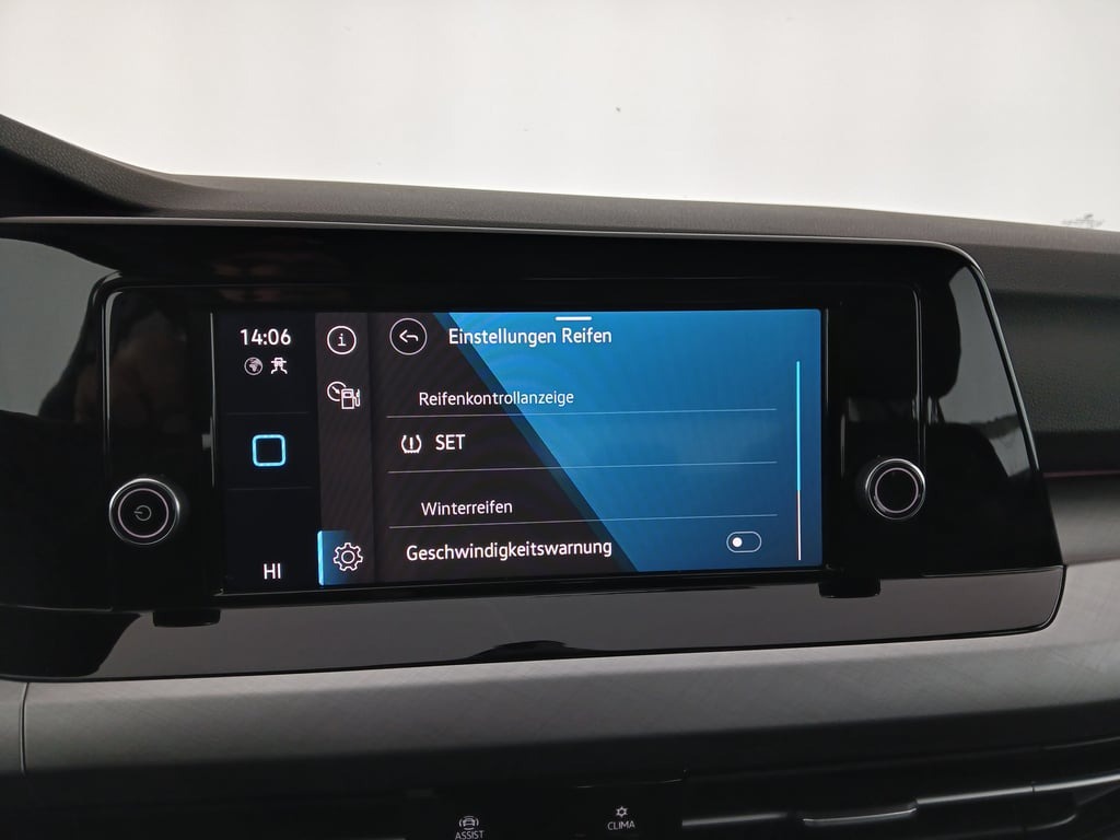 VW Golf VIII Variant 1.0 TSI Life | Bild 22 von 26