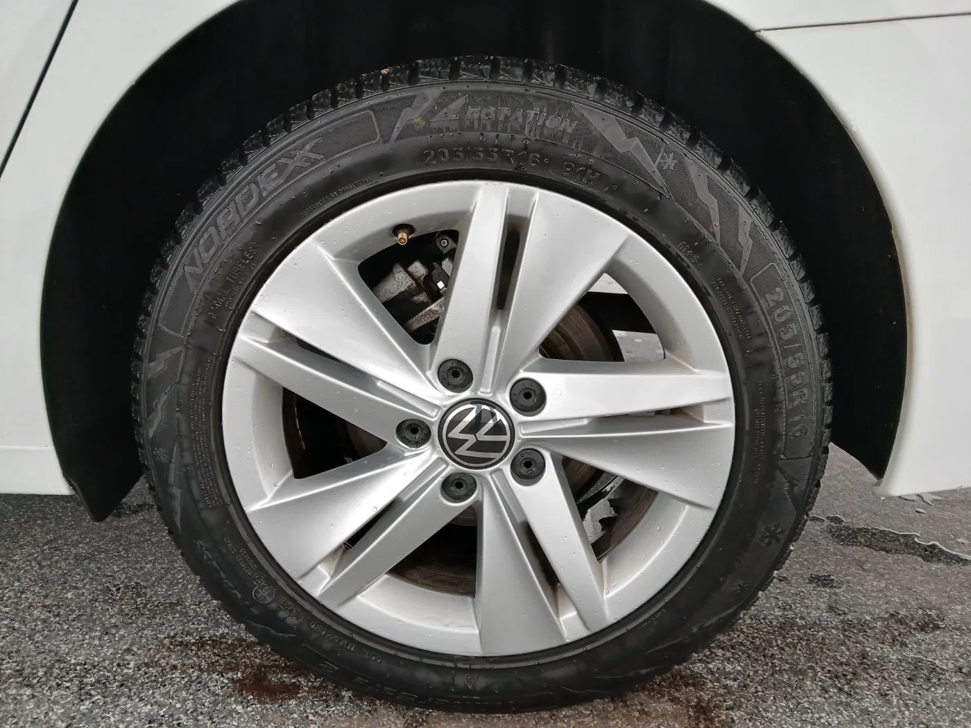 VW Golf VIII Variant 1.0 eTSI Life | Bild 9 von 26