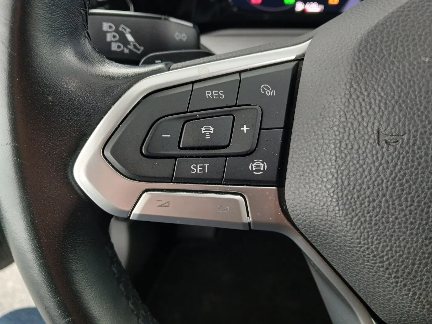 VW Golf VIII Variant 1.0 eTSI Life | Bild 16 von 26