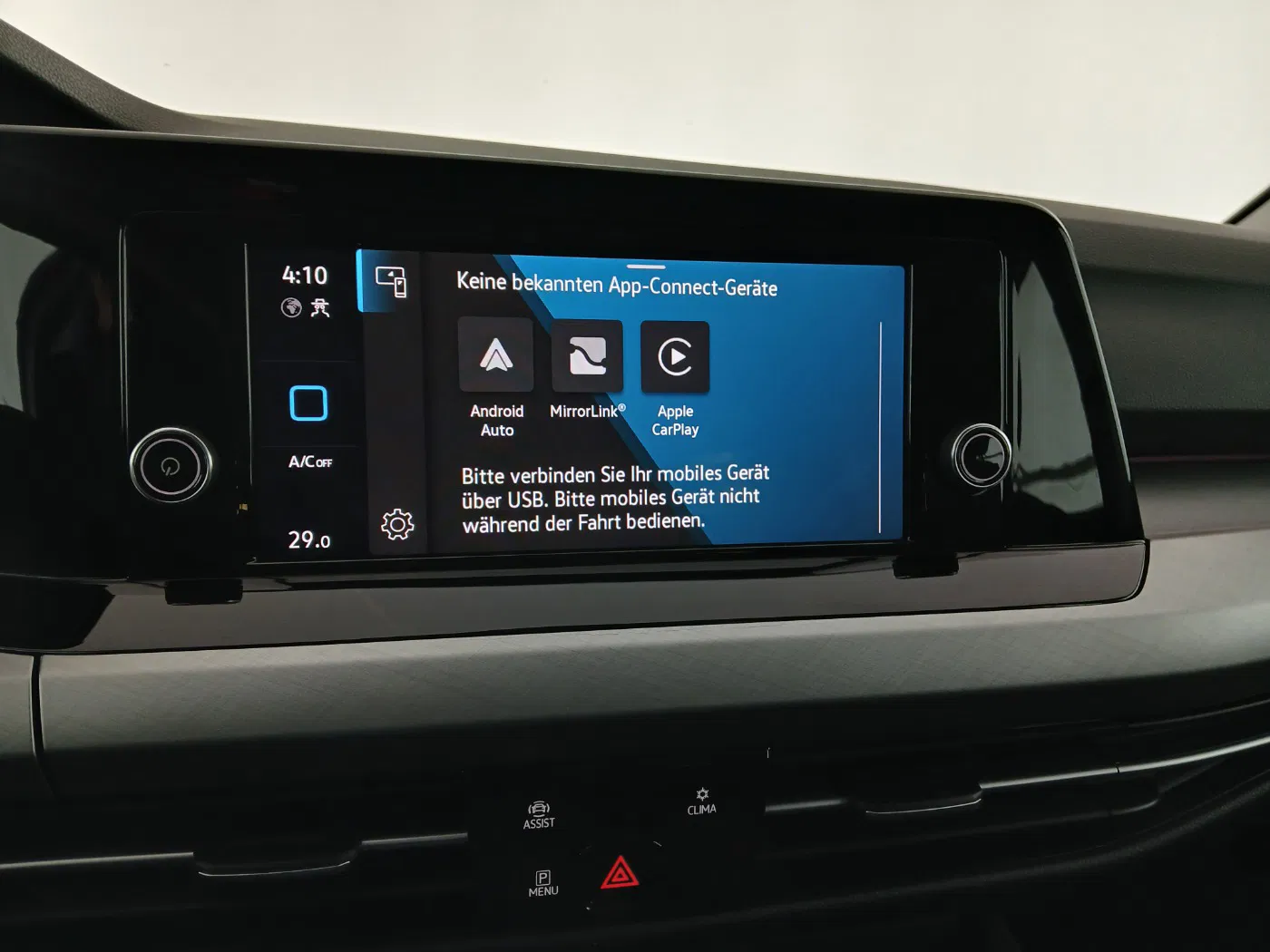 VW Golf VIII Variant 1.0 eTSI Life | Bild 19 von 26