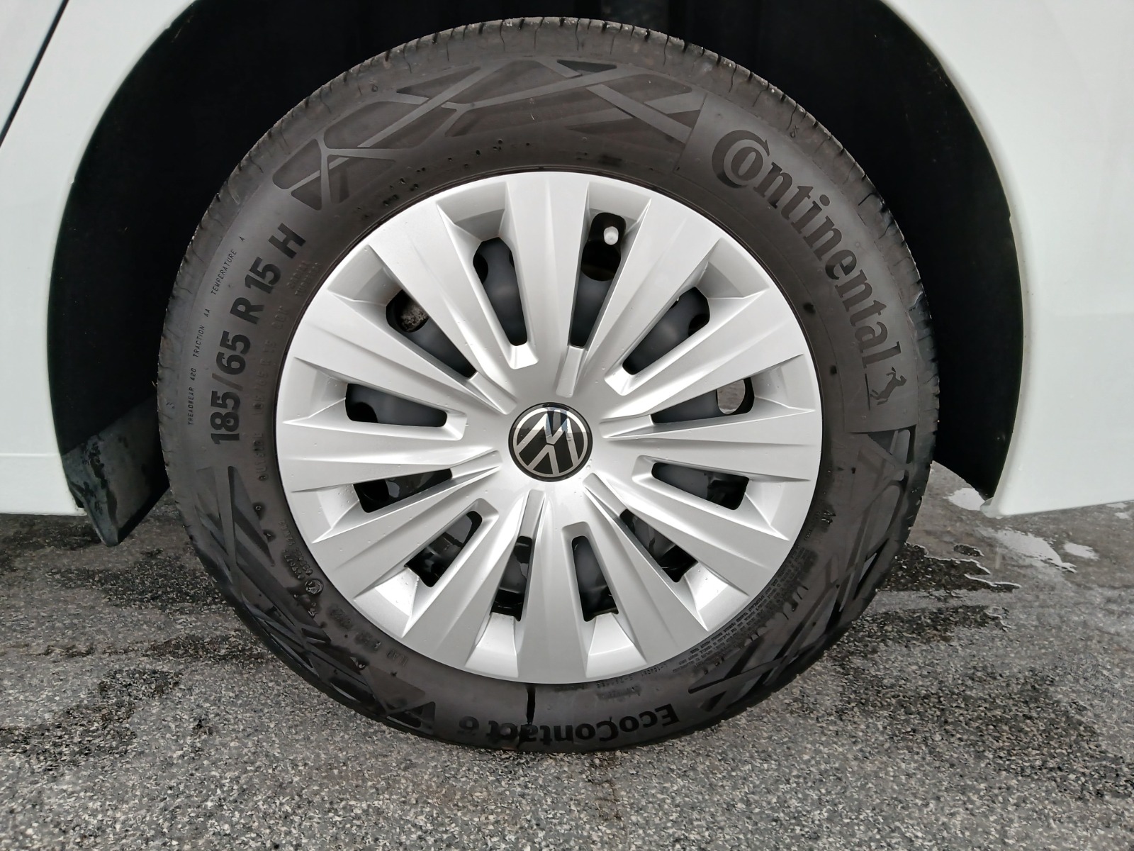 VW Golf VIII Variant 1.0 TSI | Bild 9 von 26