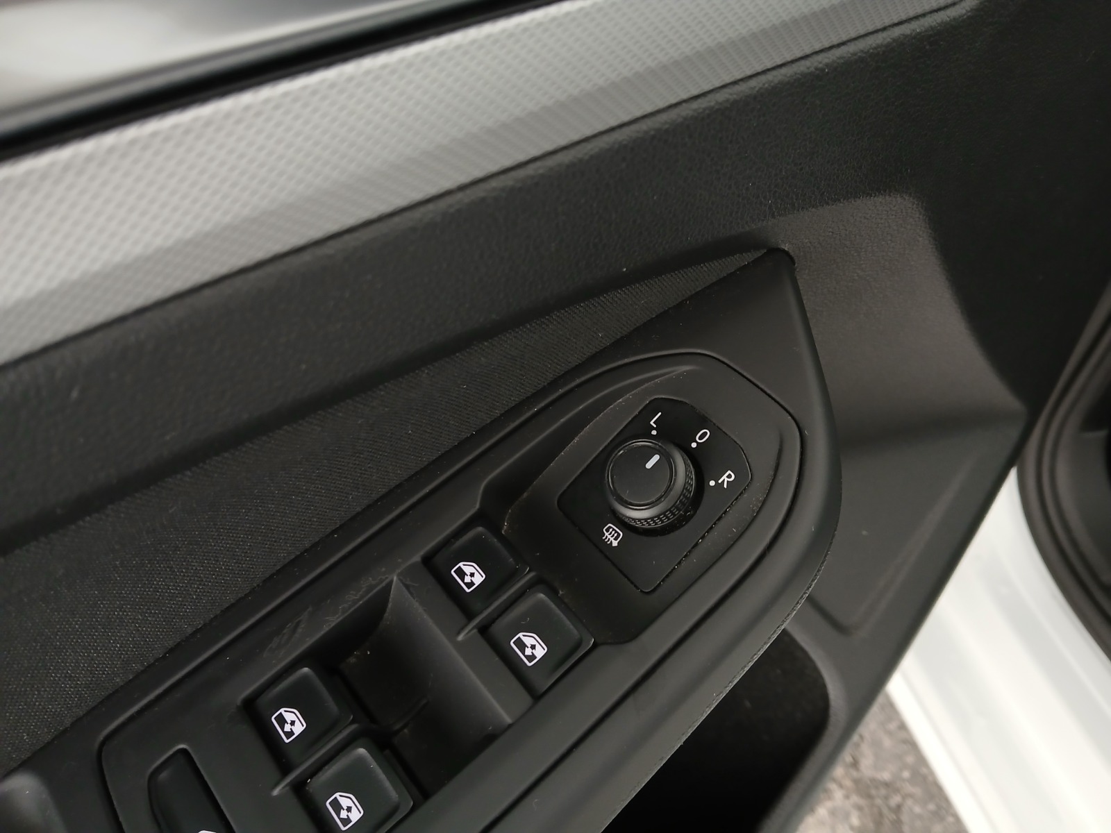 VW Golf VIII Variant 1.0 TSI | Bild 11 von 26