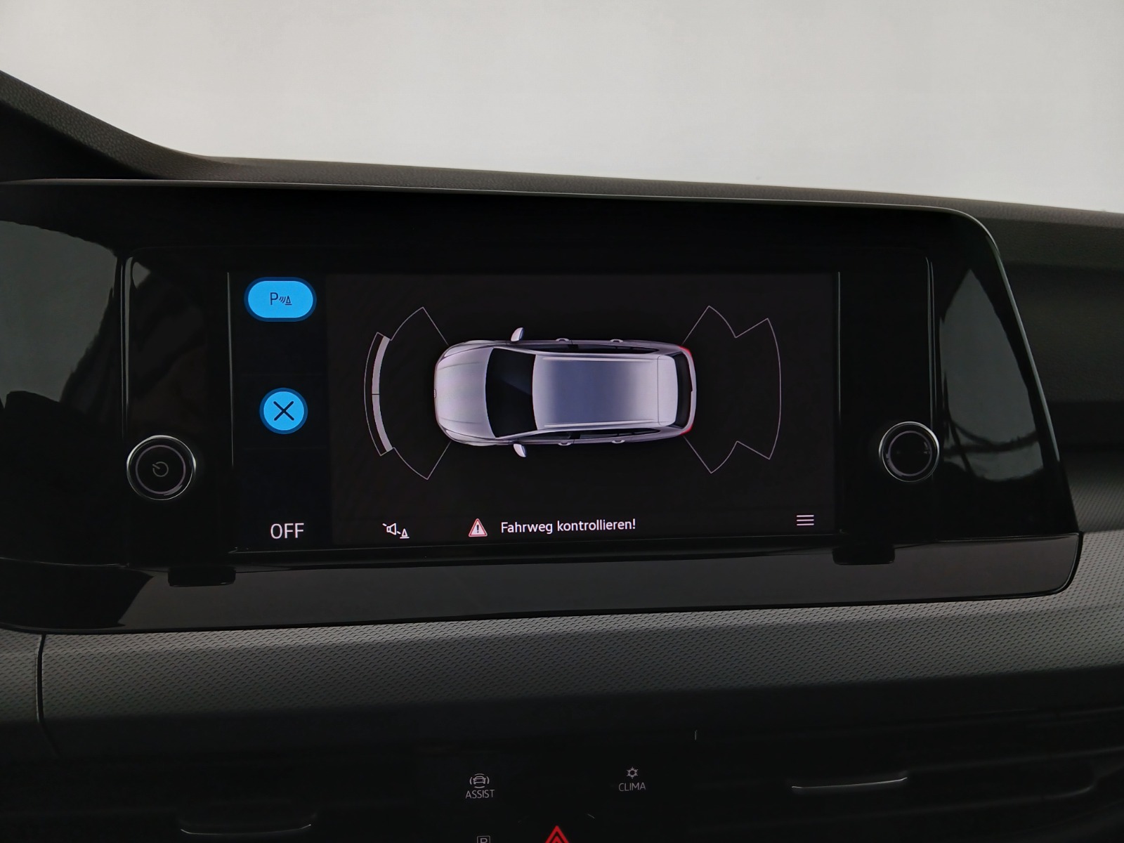 VW Golf VIII Variant 1.0 TSI | Bild 21 von 26