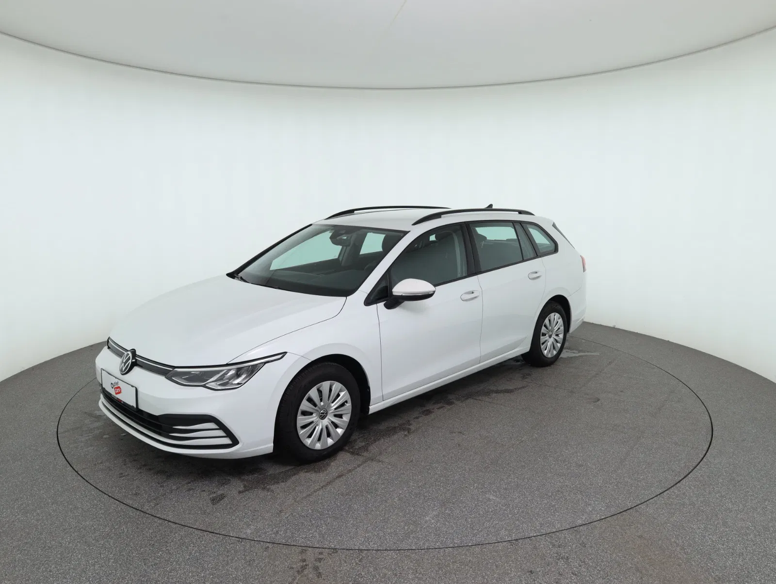 VW Golf VIII Variant 1.0 TSI | Bild 1 von 26