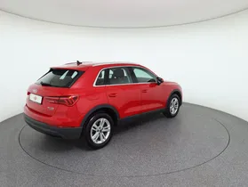 Audi Q3 40 2.0 TDI quattro | Thumbnail 5 von 30