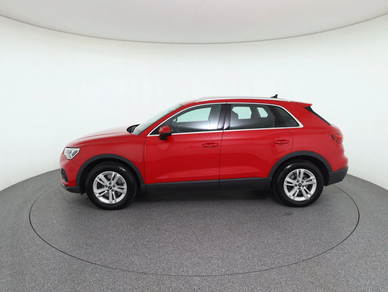Audi Q3 40 2.0 TDI quattro | Bild 8 von 30