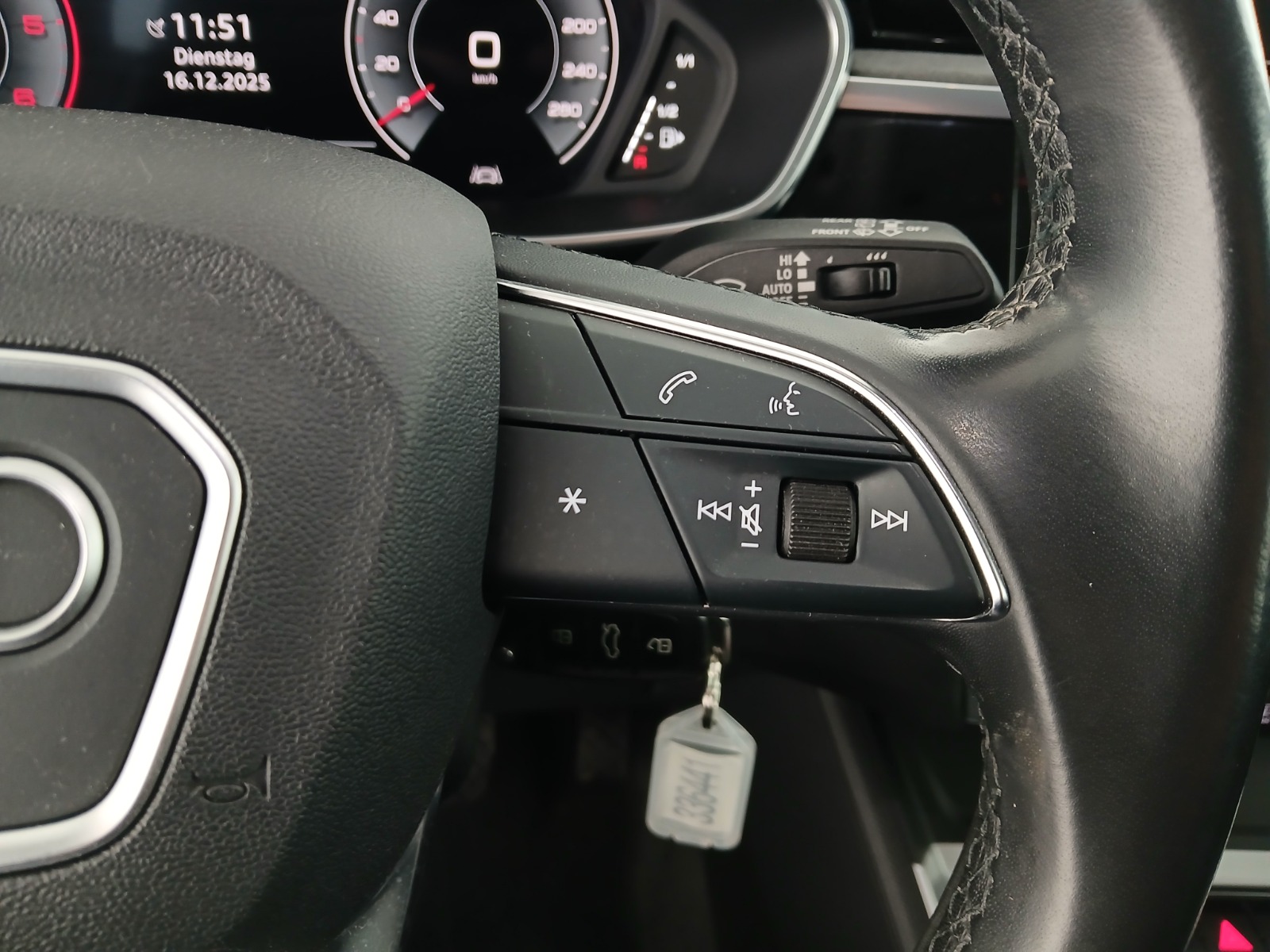 Audi Q3 40 2.0 TDI quattro | Bild 16 von 30