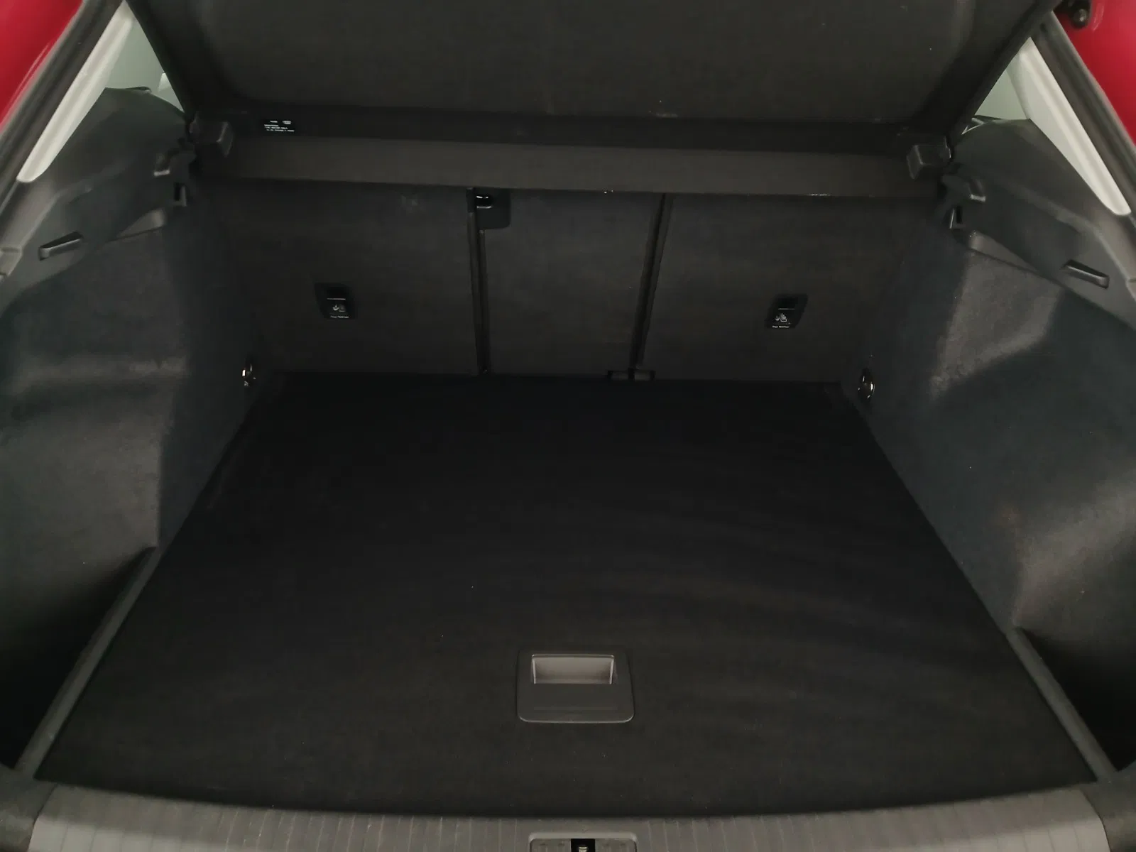 Audi Q3 40 2.0 TDI quattro | Bild 28 von 30