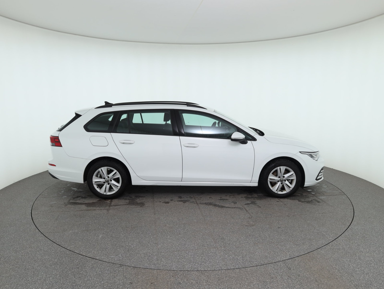 VW Golf VIII Variant 2.0 TDI Life | Bild 5 von 27
