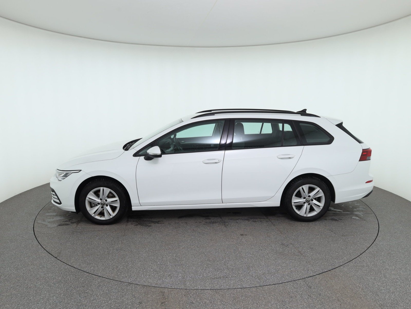 VW Golf VIII Variant 2.0 TDI Life | Bild 9 von 27