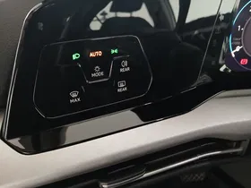 VW Golf VIII Variant 2.0 TDI Life | Thumbnail 13 von 27