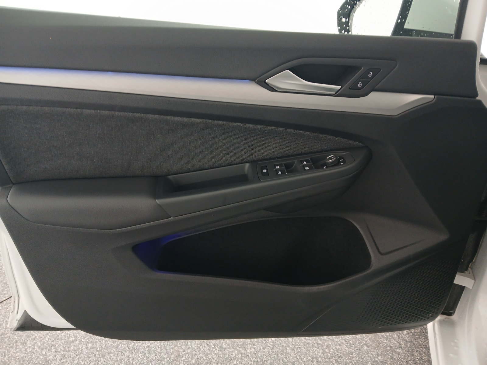 VW Golf VIII Variant 2.0 TDI Life | Bild 10 von 26