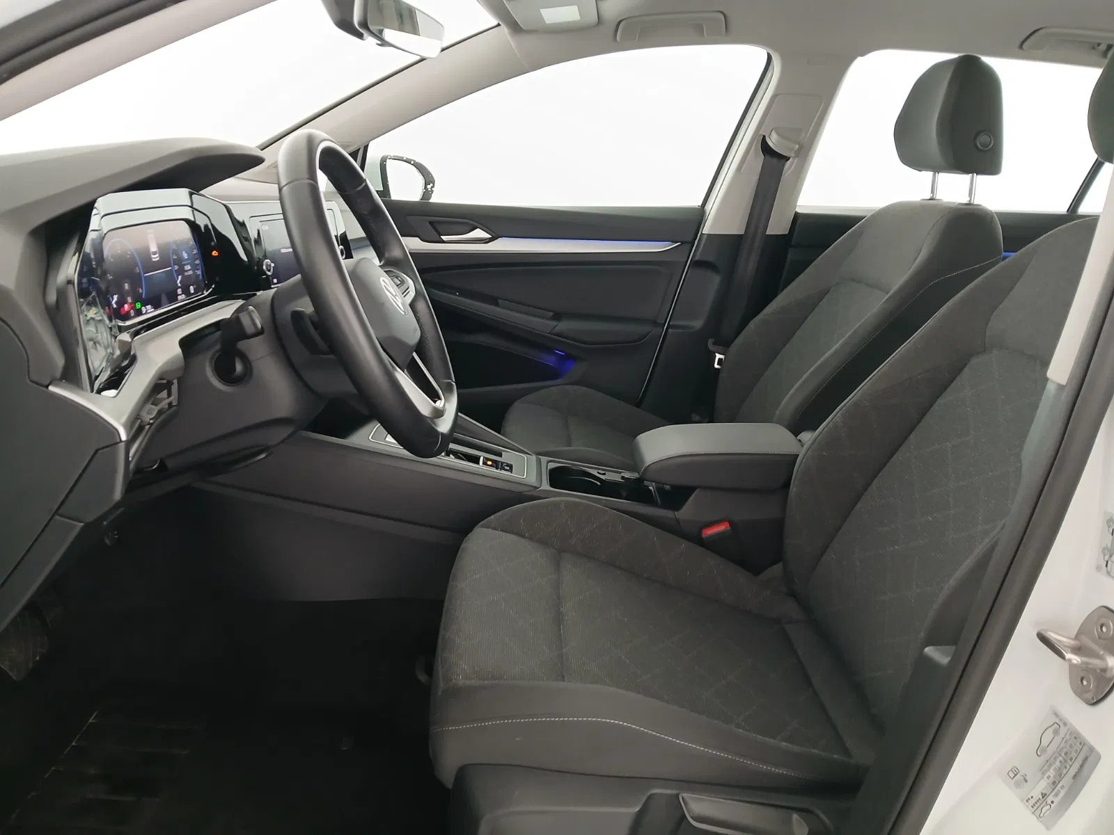 VW Golf VIII Variant 2.0 TDI Life | Bild 13 von 26