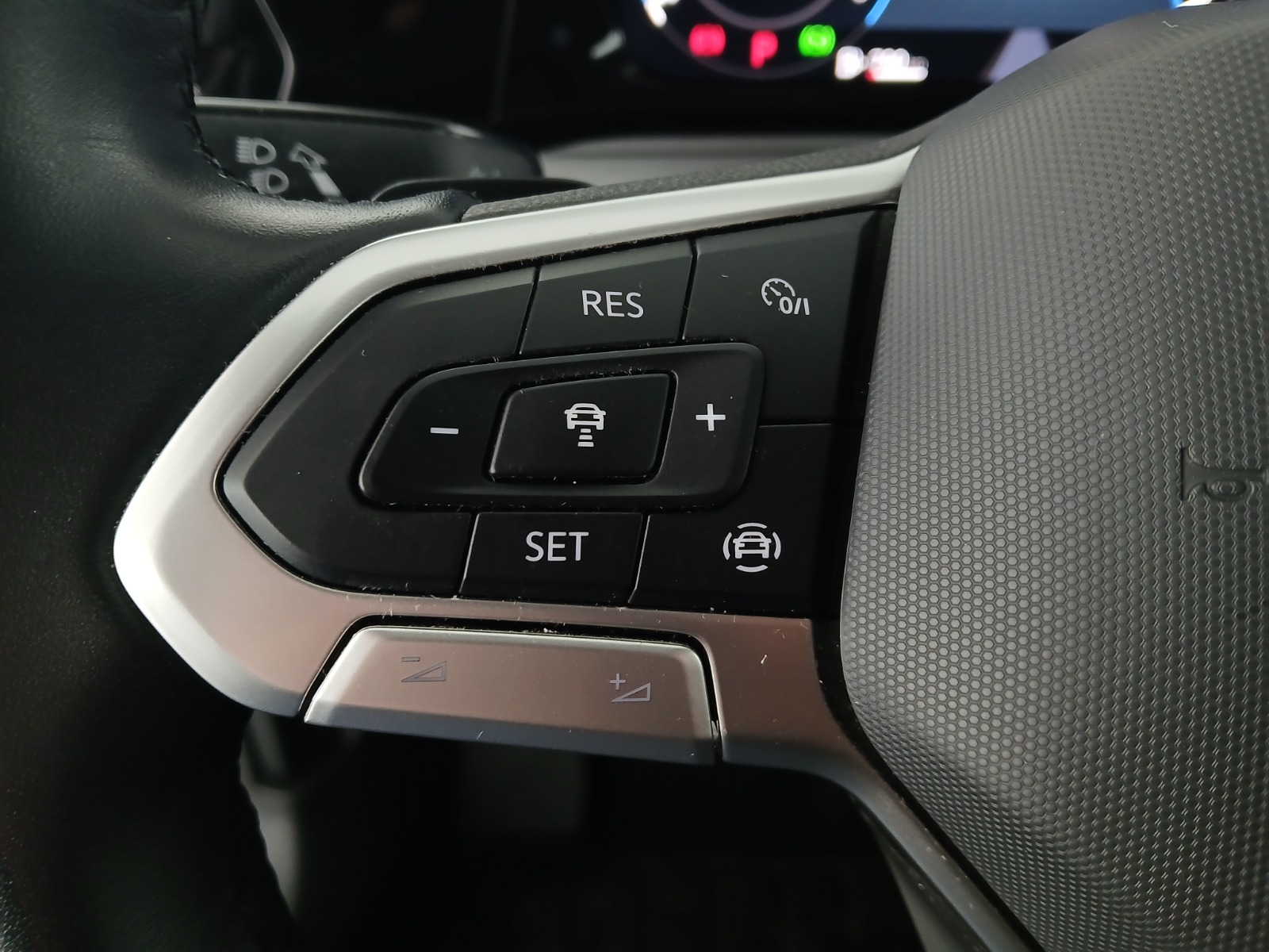 VW Golf VIII Variant 2.0 TDI Life | Bild 16 von 26