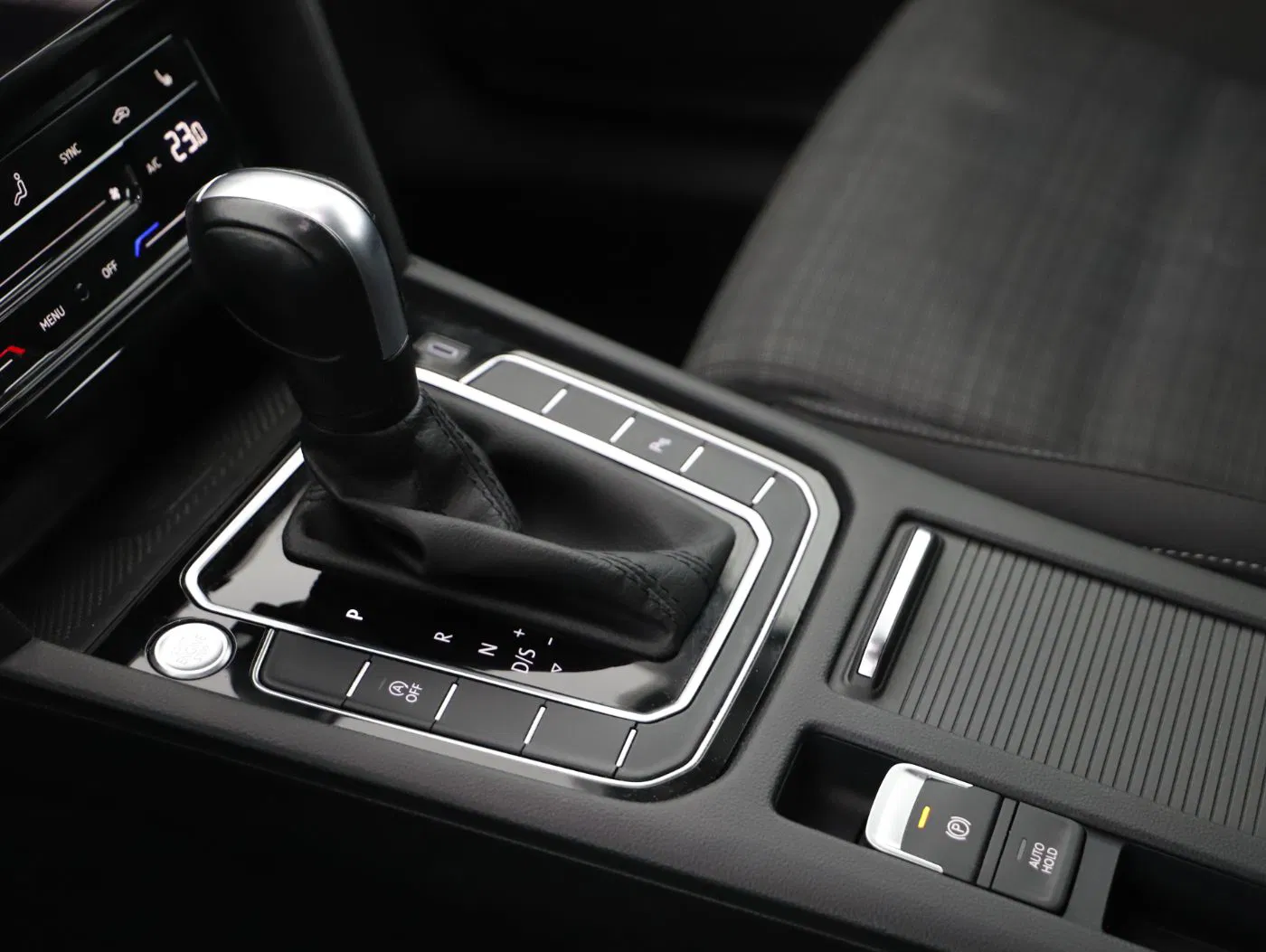 VW Passat Var.2.0 TDI BMT Business | Bild 12 von 24