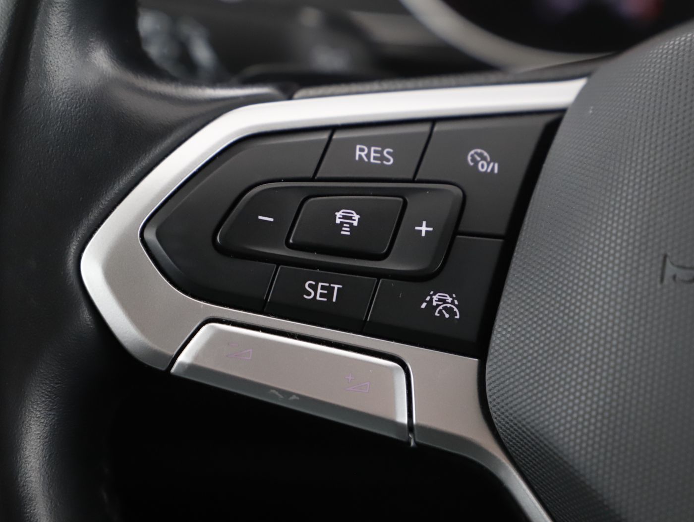 VW Passat Var.2.0 TDI BMT Business | Bild 18 von 24