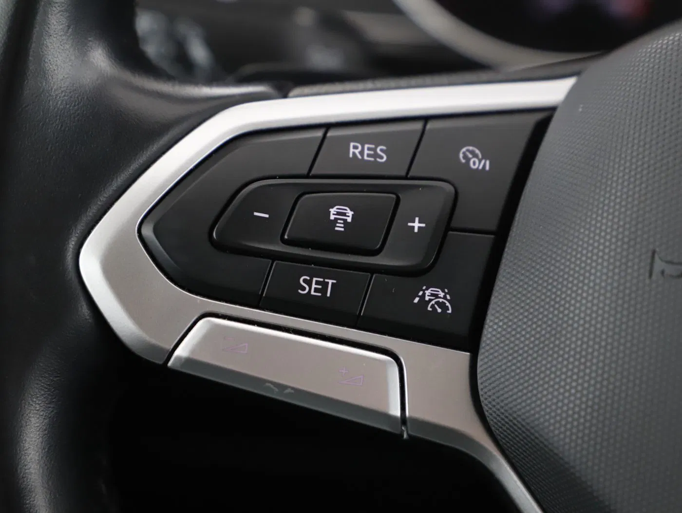 VW Passat Var.2.0 TDI BMT Business | Bild 18 von 24