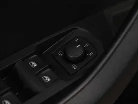 Skoda Karoq 2.0 TDI Ambition | Thumbnail 8 von 24