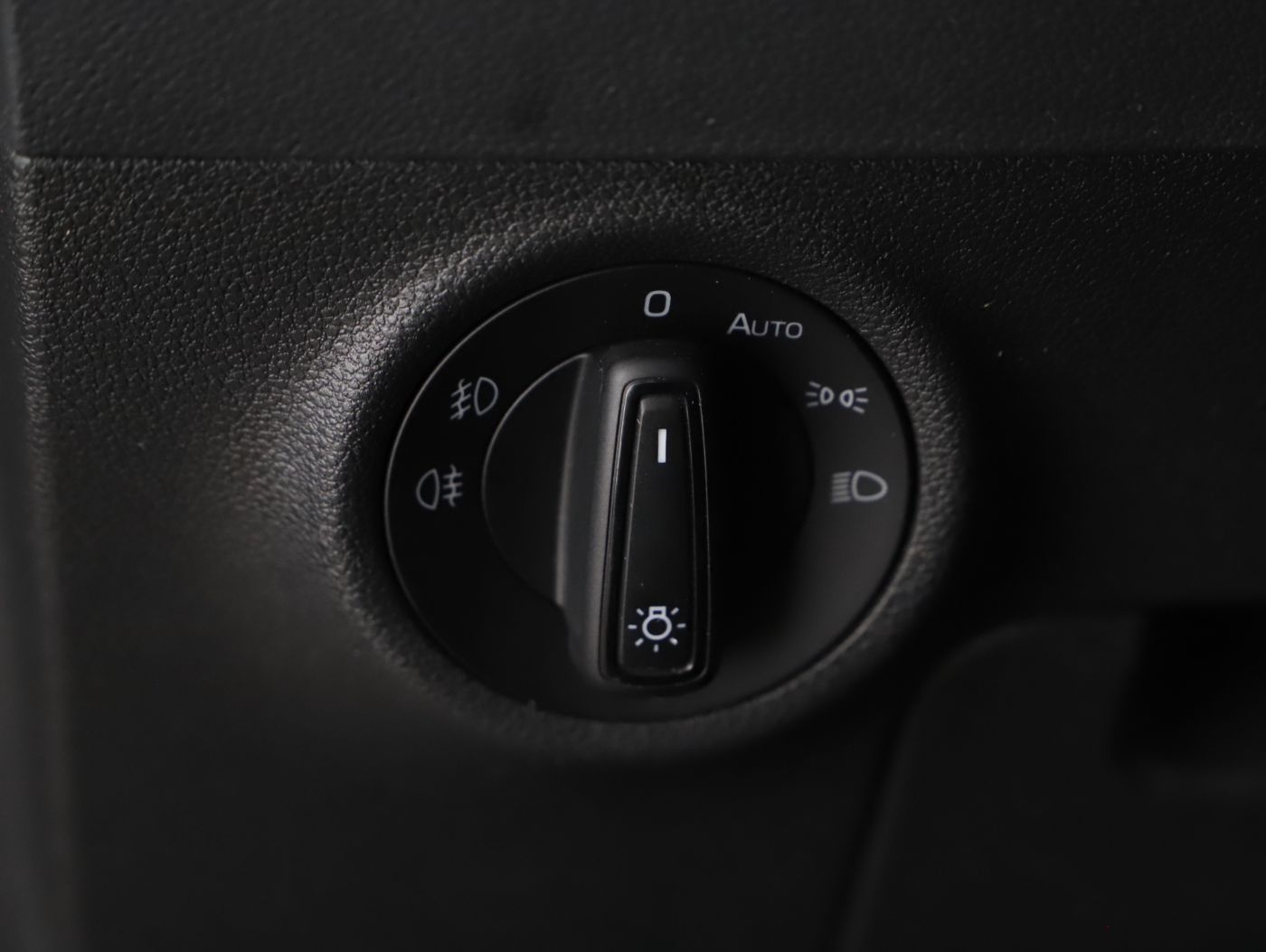 Skoda Karoq 2.0 TDI Ambition | Bild 9 von 24