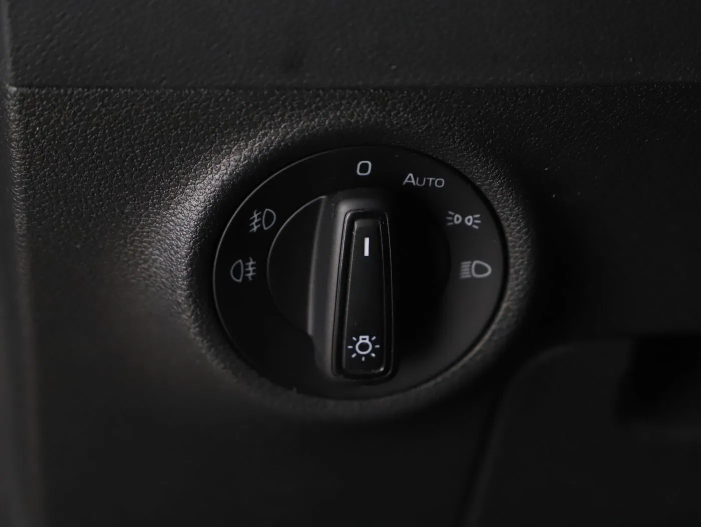 Skoda Karoq 2.0 TDI Ambition | Bild 9 von 24