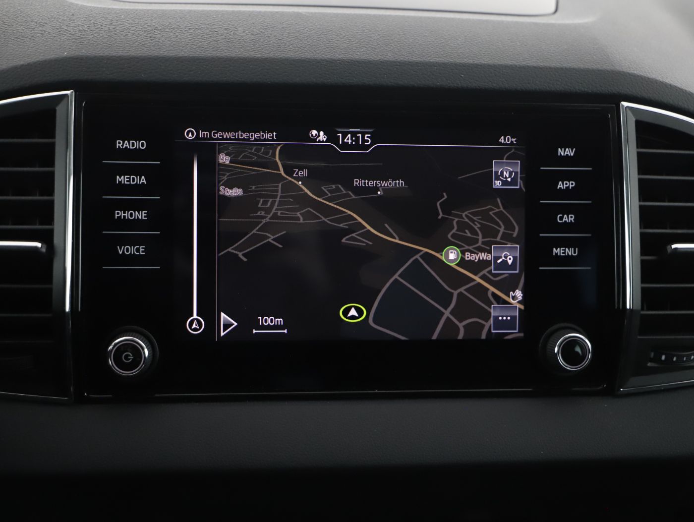 Skoda Karoq 2.0 TDI Ambition | Bild 18 von 24