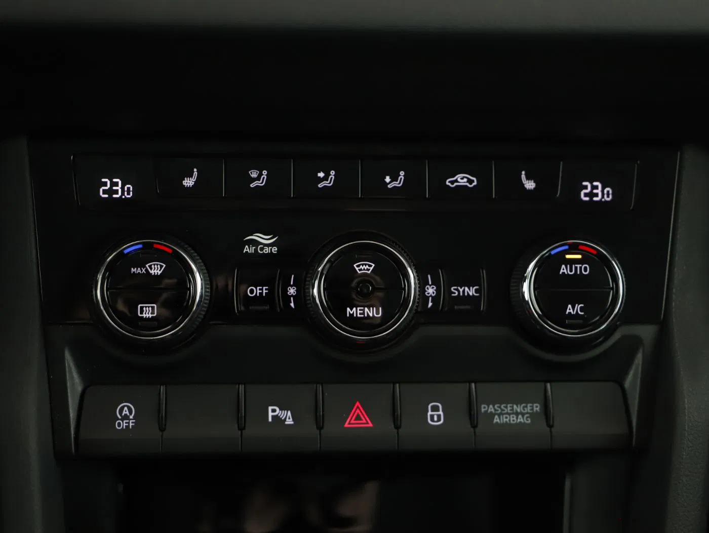 Skoda Karoq 2.0 TDI Ambition | Bild 20 von 24