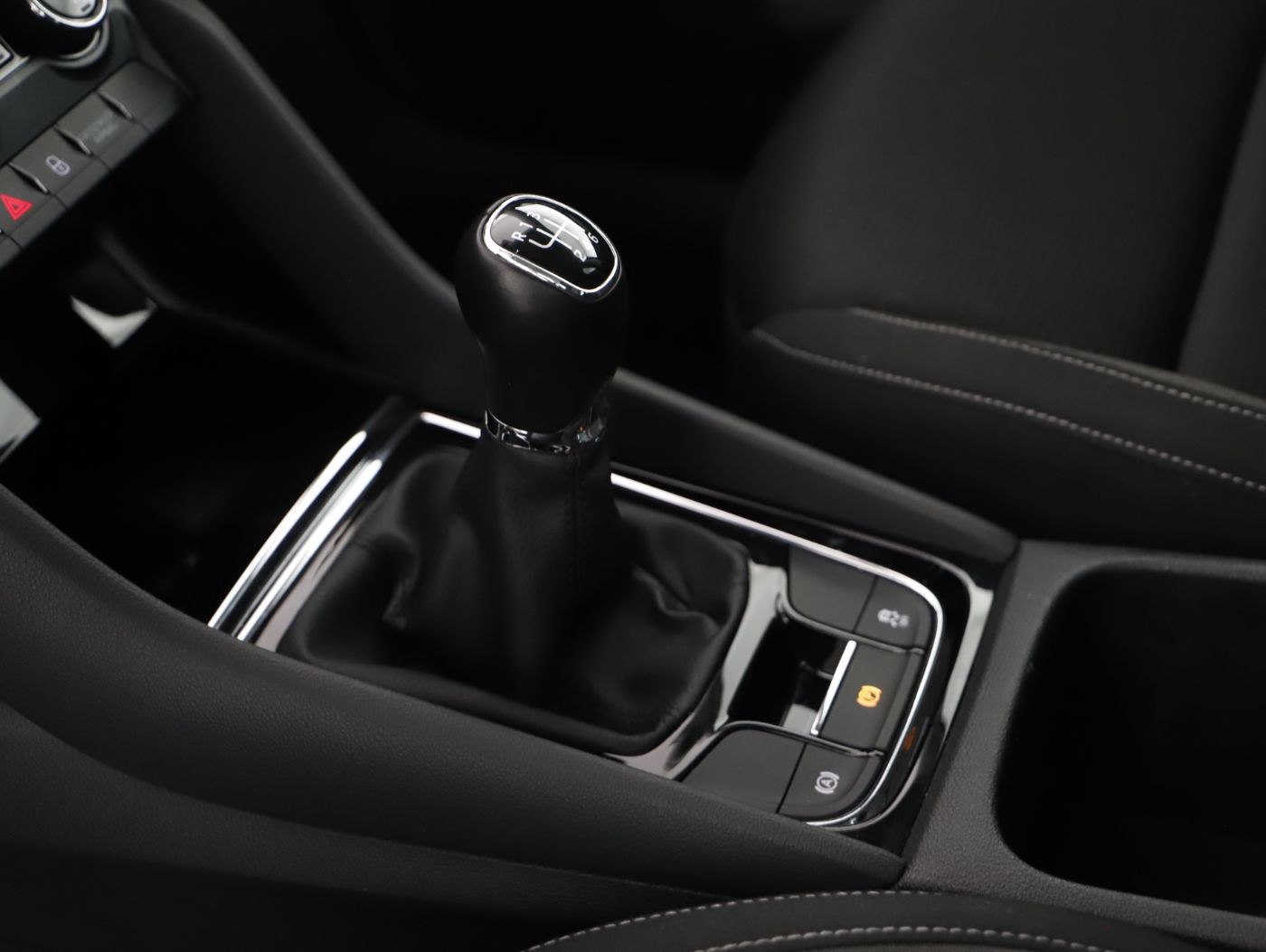 Skoda Karoq 2.0 TDI Ambition | Bild 21 von 24