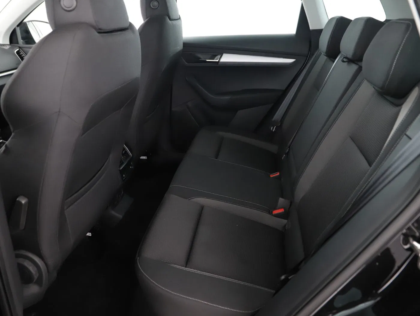 Skoda Karoq 2.0 TDI Ambition | Bild 22 von 24