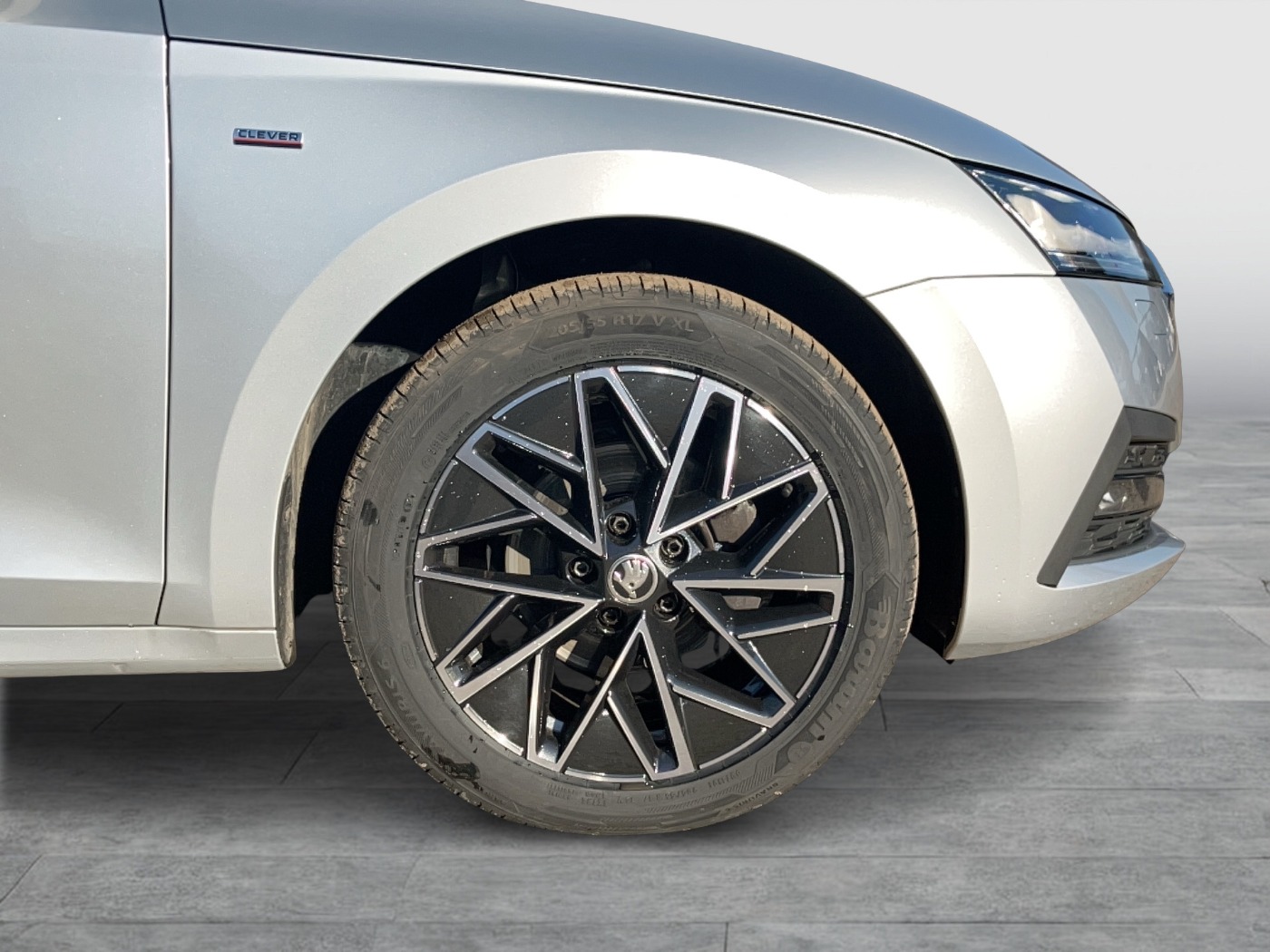 Skoda Octavia Combi 2.0 TDI Ambition | Bild 7 von 24