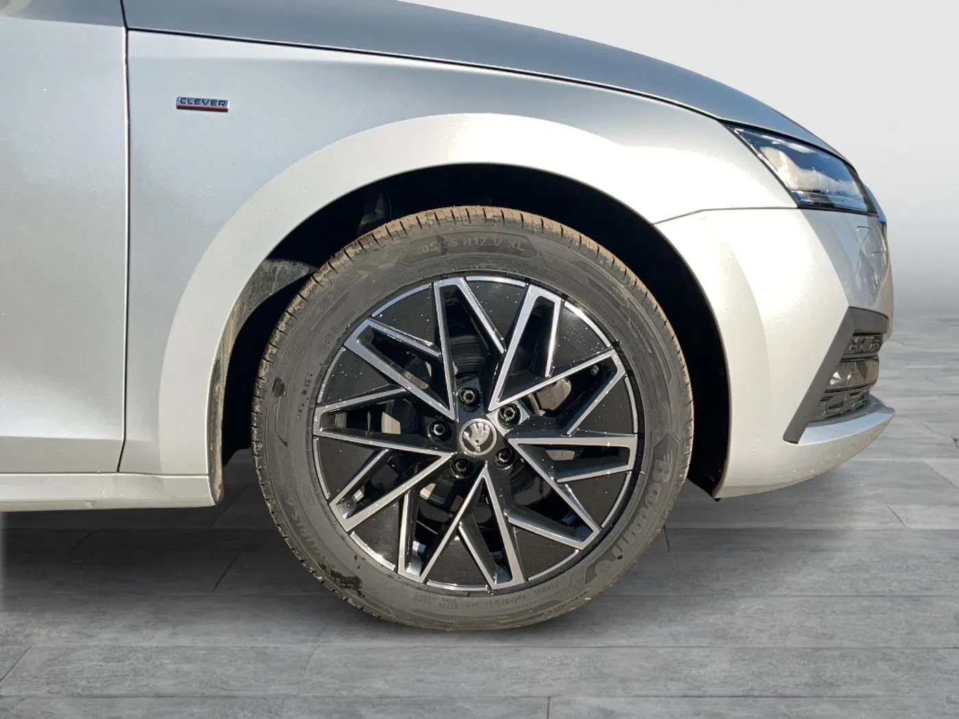 Skoda Octavia Combi 2.0 TDI Ambition | Bild 7 von 24